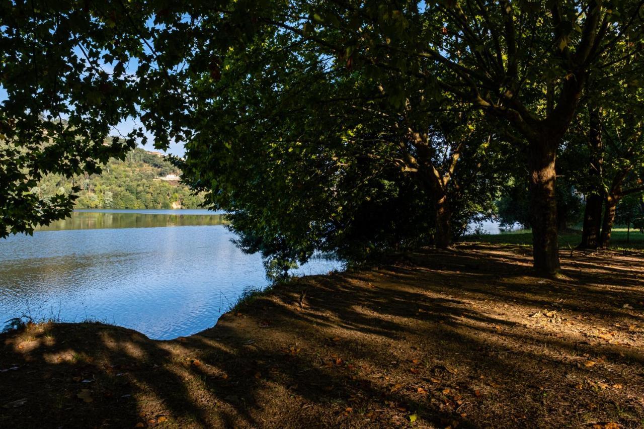 Creaconfort - Casa Do Rio Rio Mau  ภายนอก รูปภาพ