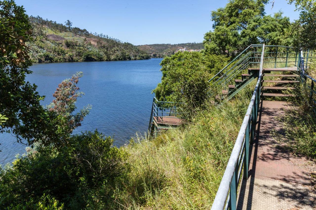Creaconfort - Casa Do Rio Rio Mau  ภายนอก รูปภาพ